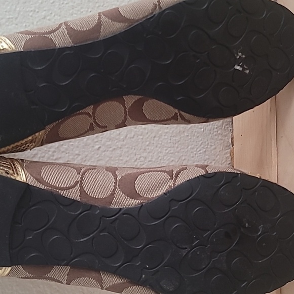 🌻 COACH SHINE SIGNATURE LOGO FLATS. - Picture 13 of 13